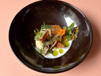 Prosecco DOC mit Römersalat, Kefir und Escabeche.