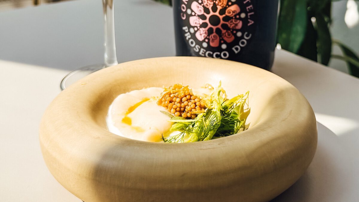 Pattison Wareniki mit Estragon und Ziegenfrischkäse in Kombination mit Prosecco DOC.