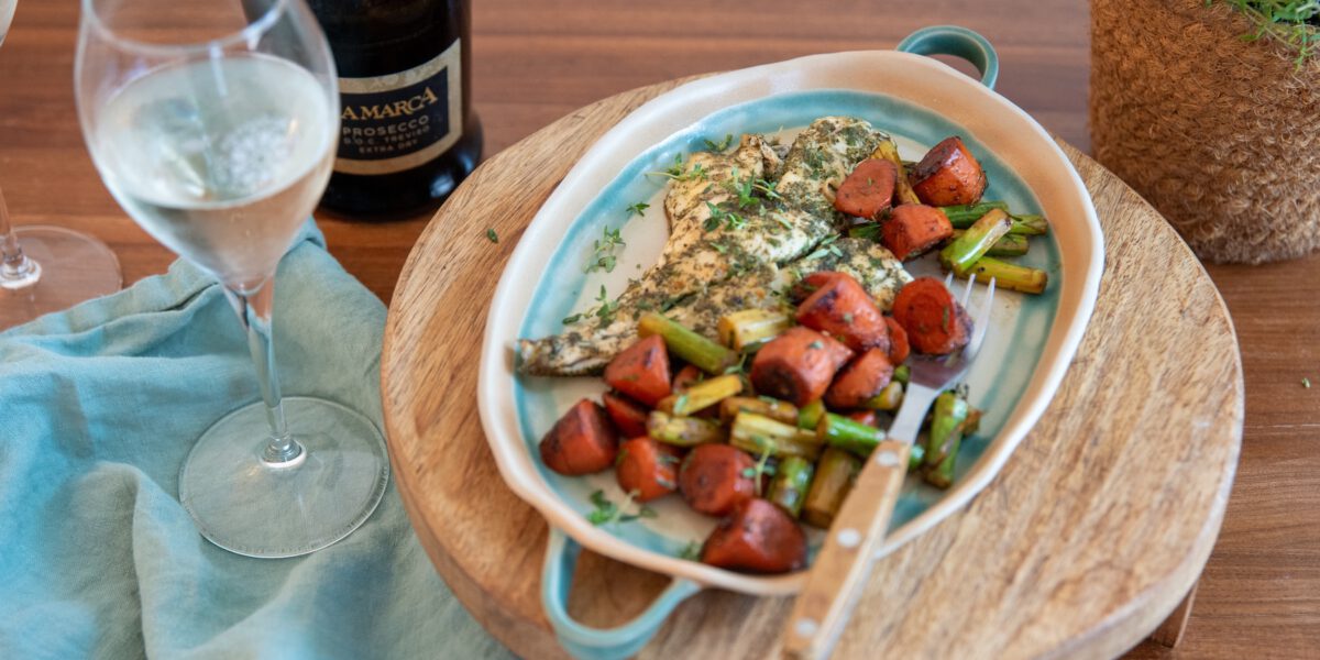 Doradenfilet in Kräuterkruste kombiniert mit einem Prosecco DOC Extra Dry